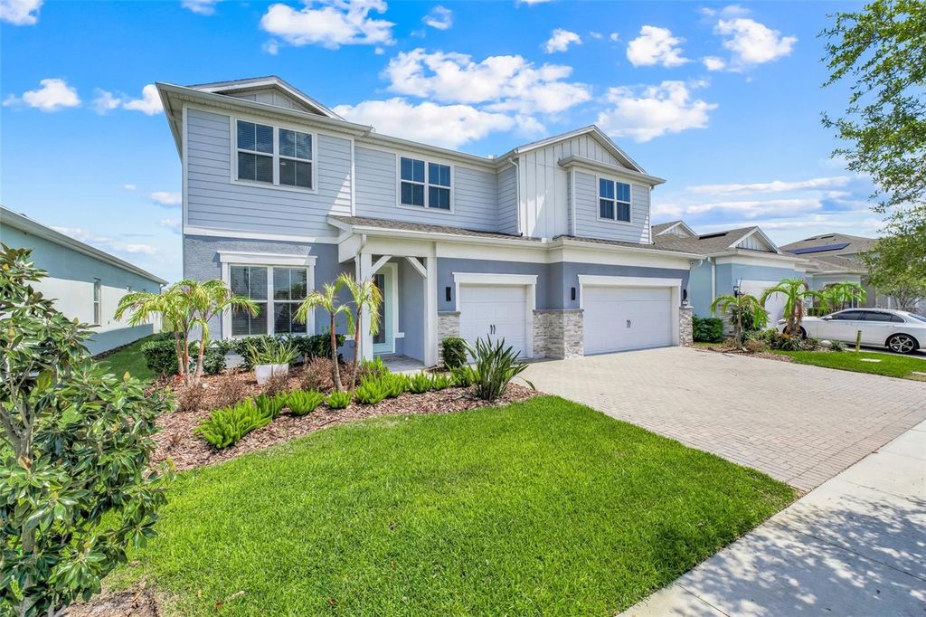 Image 5 of property listing at 13827 TYBEE BEACH LANE, Orlando, FL 32827