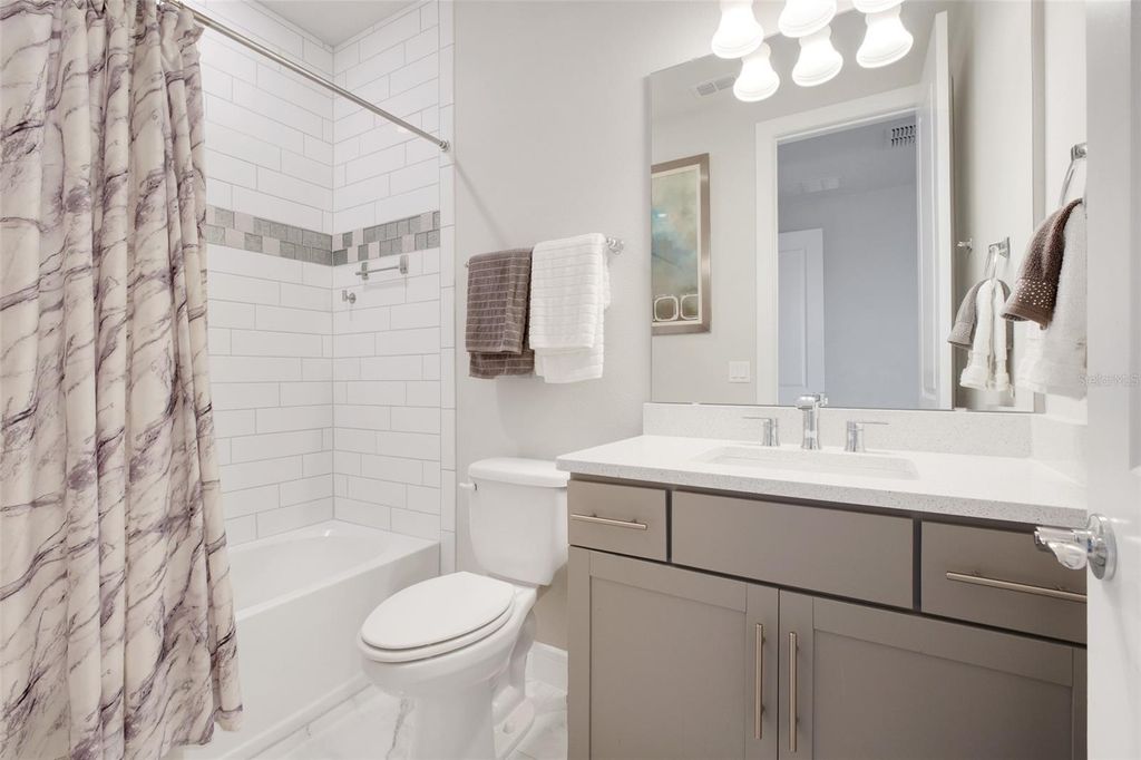 Image 47 of property listing at 13827 TYBEE BEACH LANE, Orlando, FL 32827