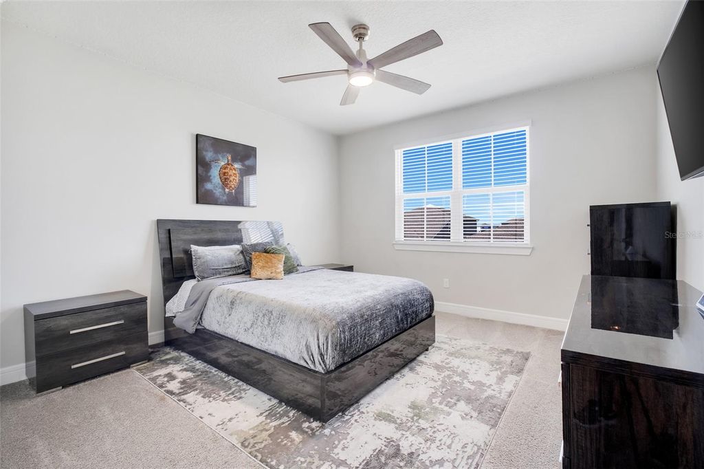 Image 48 of property listing at 13827 TYBEE BEACH LANE, Orlando, FL 32827