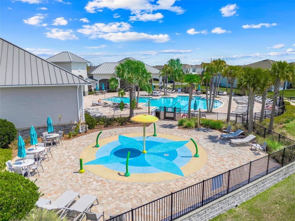 Image 70 of property listing at 13827 TYBEE BEACH LANE, Orlando, FL 32827