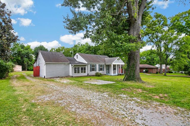 4913 Log Cabin Rd, Nashville, TN 37216