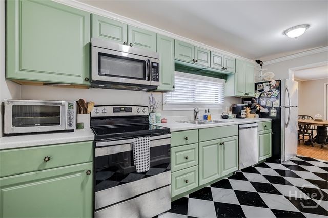 1924 Utah Street, Savannah, GA 31404