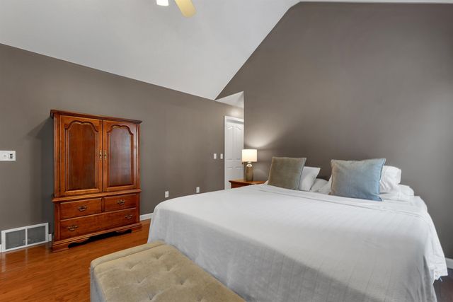 19 Sheffield Street, Hudson, NH 03051