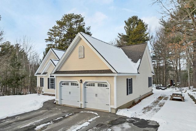 19 Sheffield Street, Hudson, NH 03051