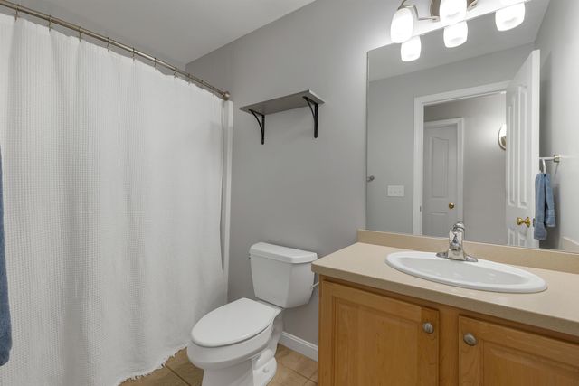 19 Sheffield Street, Hudson, NH 03051