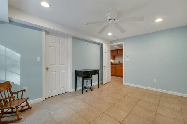 19 Sheffield Street, Hudson, NH 03051