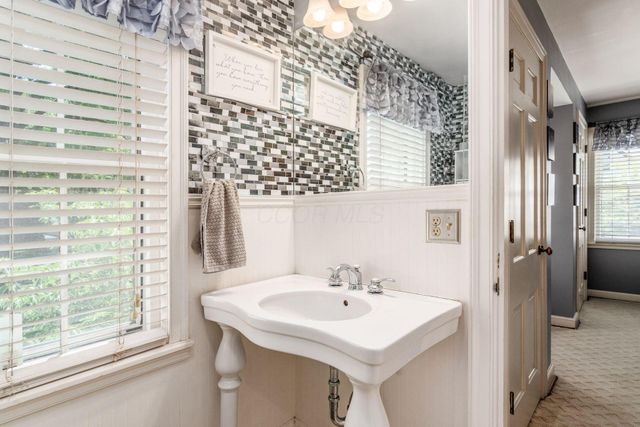 353 Stanbery Avenue, Bexley, OH 43209