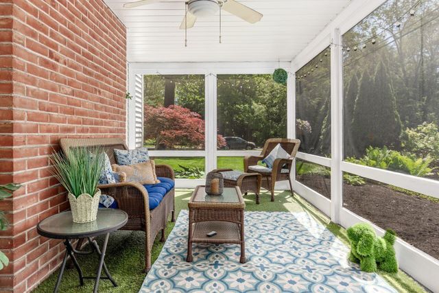353 Stanbery Avenue, Bexley, OH 43209