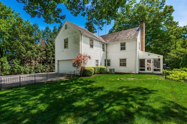 353 Stanbery Avenue, Bexley, OH 43209