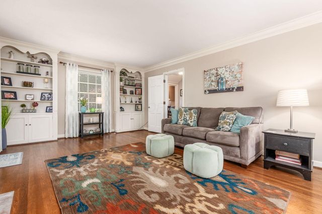353 Stanbery Avenue, Bexley, OH 43209