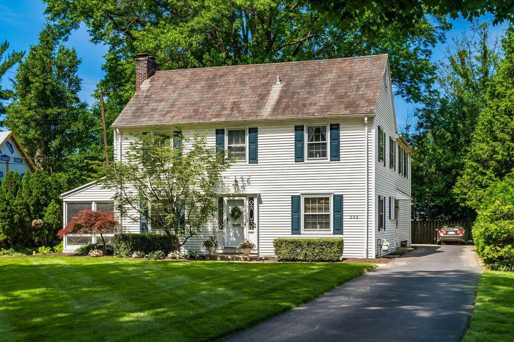 353 Stanbery Avenue, Bexley, OH 43209