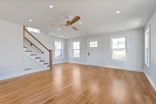 23 Clinton Avenue, Old Saybrook, CT 06475