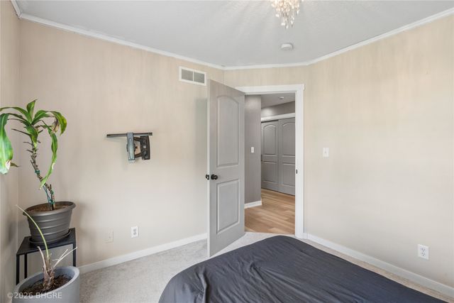 7018 Three Lakes Parkway, Des Moines, IA 50320