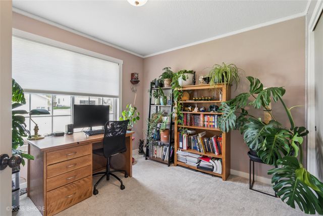 7018 Three Lakes Parkway, Des Moines, IA 50320