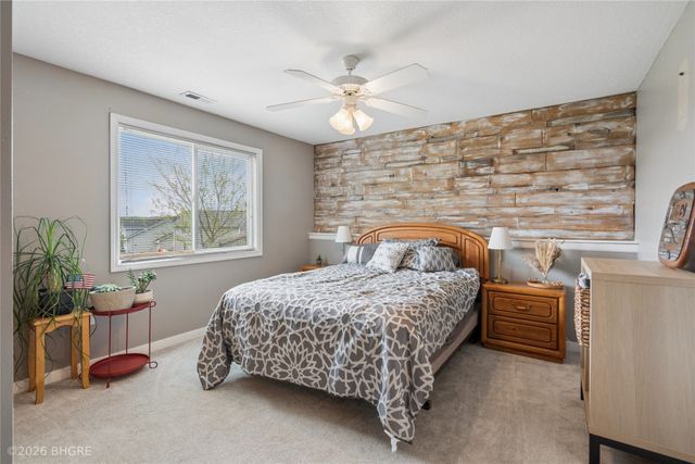 7018 Three Lakes Parkway, Des Moines, IA 50320