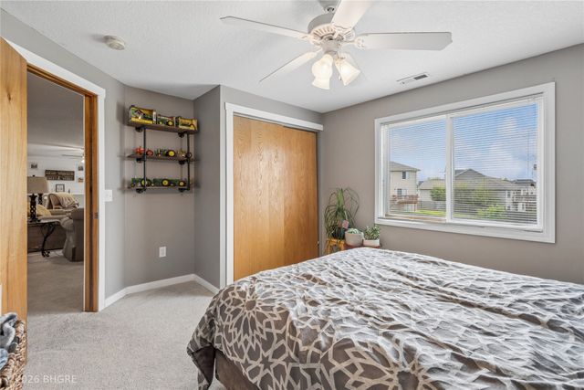 7018 Three Lakes Parkway, Des Moines, IA 50320