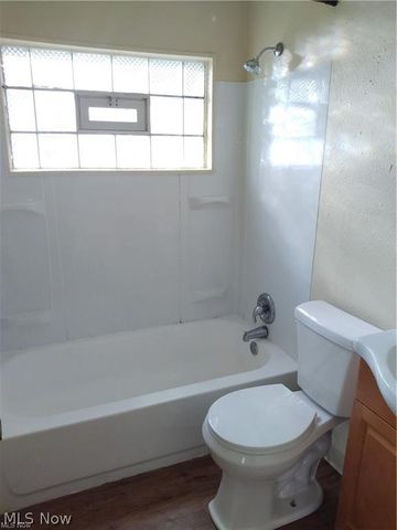 3025 Northgate Avenue, Youngstown, OH 44505