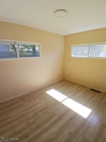 3025 Northgate Avenue, Youngstown, OH 44505