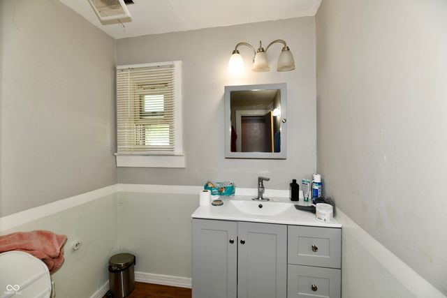 5623 E 18th Street, Indianapolis, IN 46218