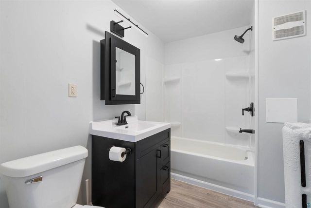 1109 Cumming Ave, Superior, WI 54880