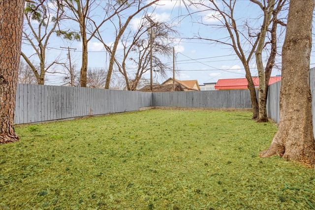 805 W Owings Street, Denison, TX 75020