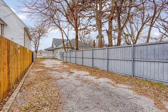 805 W Owings Street, Denison, TX 75020