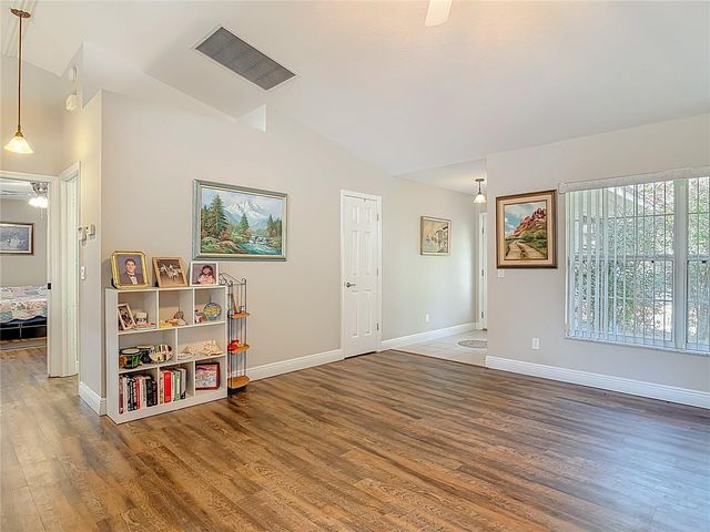 15271 SE 24TH STREET ROAD, Ocklawaha, FL 32179