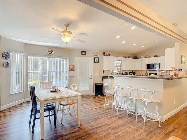 15271 SE 24TH STREET ROAD, Ocklawaha, FL 32179