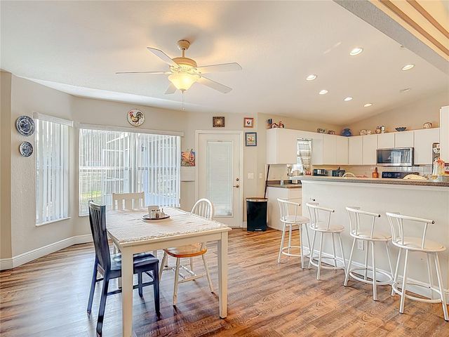 15271 SE 24TH STREET ROAD, Ocklawaha, FL 32179