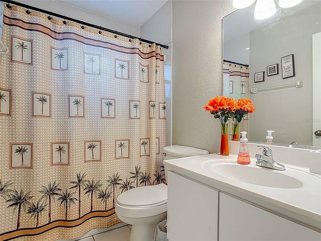 15271 SE 24TH STREET ROAD, Ocklawaha, FL 32179