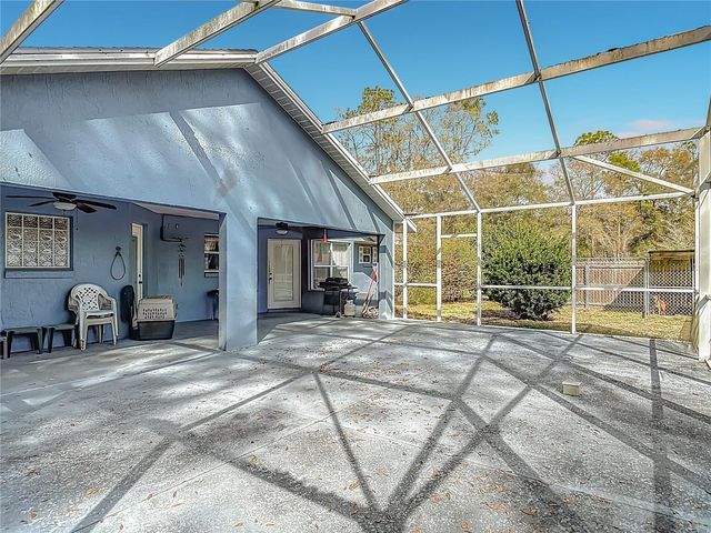 15271 SE 24TH STREET ROAD, Ocklawaha, FL 32179