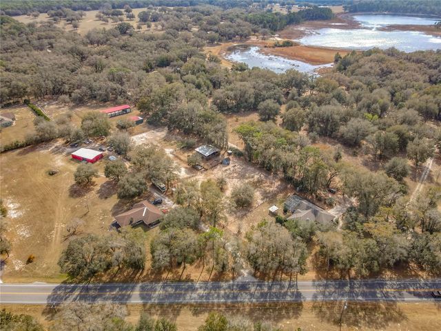 15271 SE 24TH STREET ROAD, Ocklawaha, FL 32179