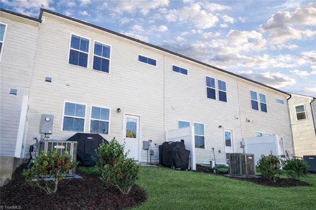 892 Falls Grove Trl Falls Grove Trail, High Point, NC 27265