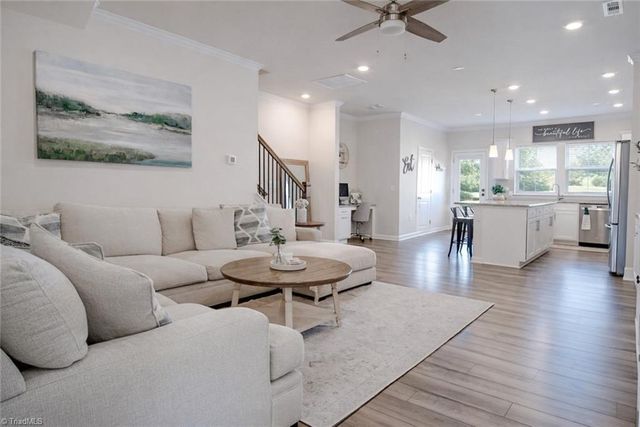 892 Falls Grove Trl Falls Grove Trail, High Point, NC 27265