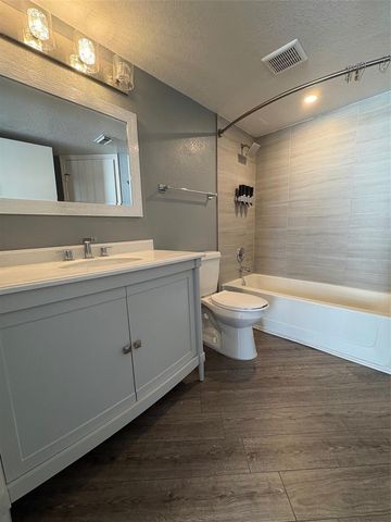 2203 KEY WEST COURT 422, Kissimmee, FL 34741