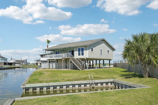 110 Mariner Road, Freeport, TX 77541