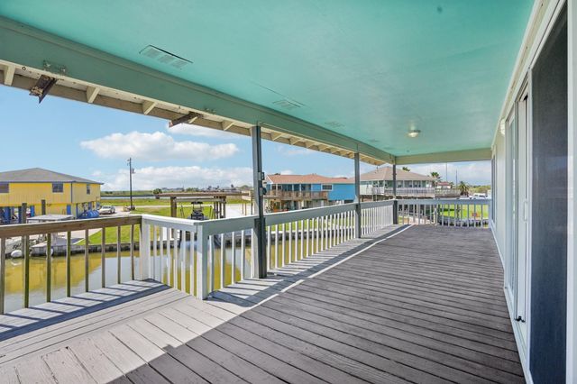 110 Mariner Road, Freeport, TX 77541