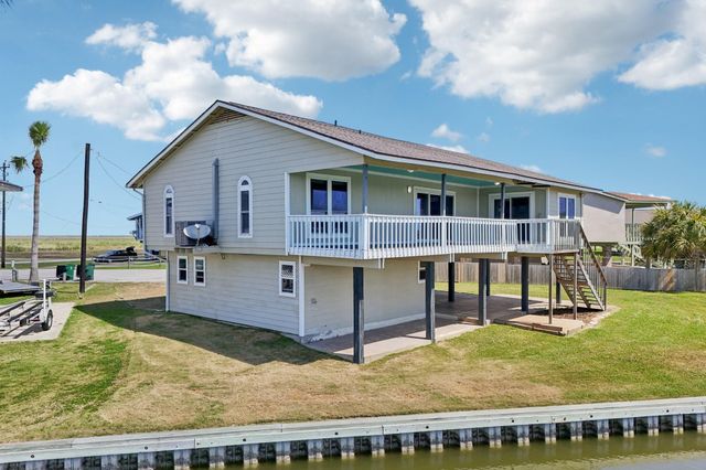 110 Mariner Road, Freeport, TX 77541