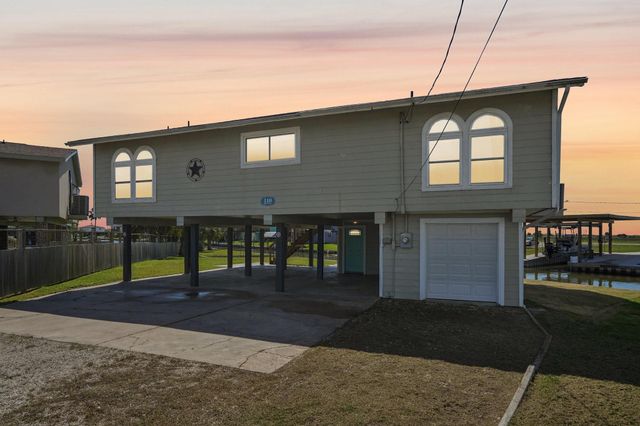 110 Mariner Road, Freeport, TX 77541