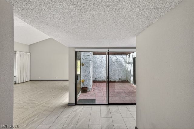 2795 San Martin Court, Las Vegas, NV 89121