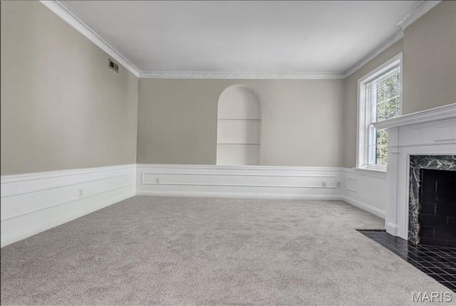 7536 Oxford Drive 3, St Louis, MO 63105