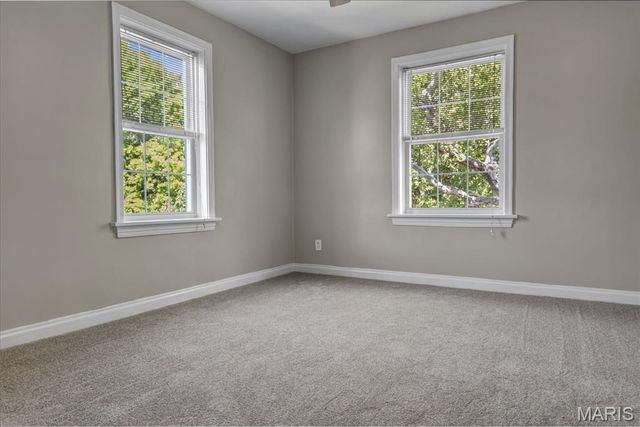 7536 Oxford Drive 3, St Louis, MO 63105