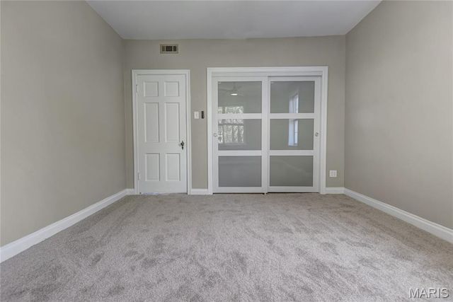 7536 Oxford Drive 3, St Louis, MO 63105