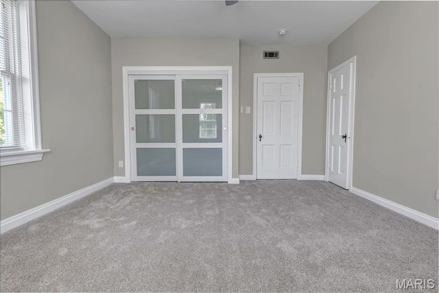 7536 Oxford Drive 3, St Louis, MO 63105