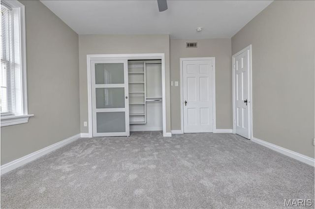 7536 Oxford Drive 3, St Louis, MO 63105