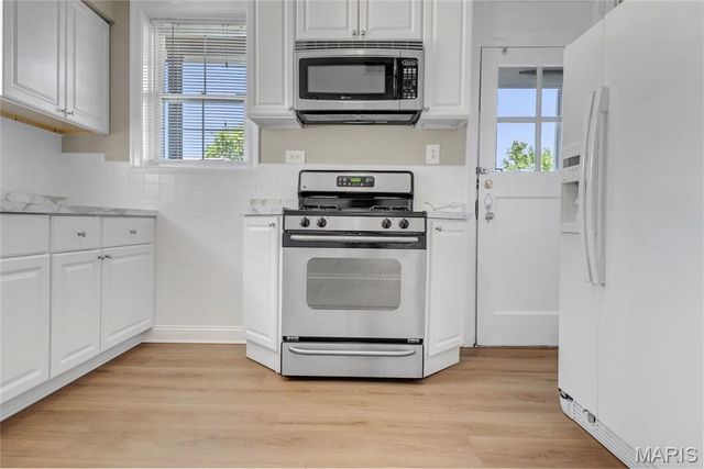 7536 Oxford Drive 3, St Louis, MO 63105