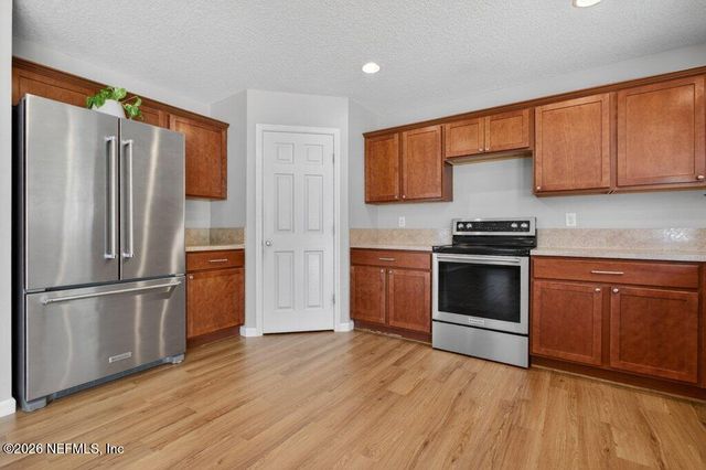 77137 COBBLESTONE Drive, Yulee, FL 32097