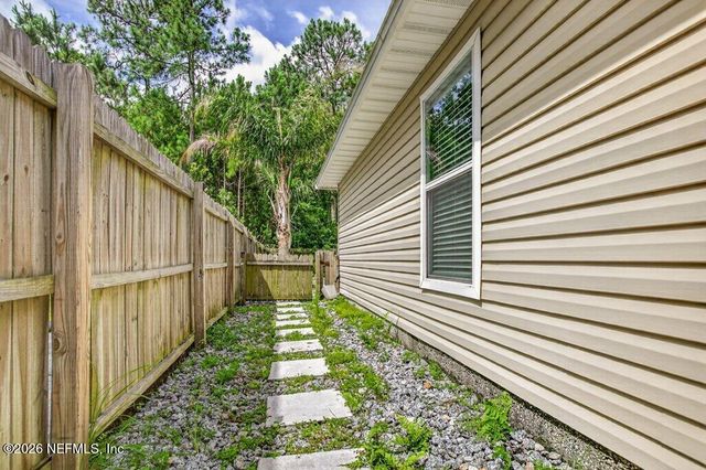 77137 COBBLESTONE Drive, Yulee, FL 32097