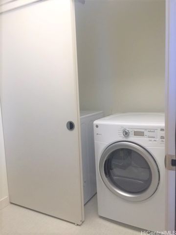 888 Kapiolani Boulevard 2805, Honolulu, HI 96813