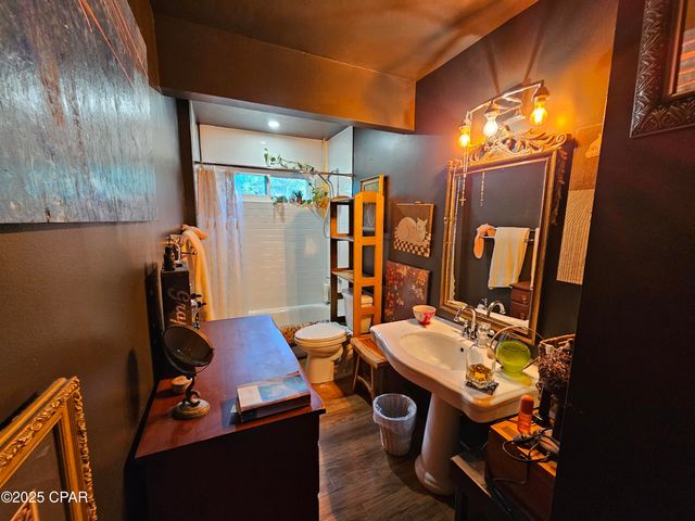 2511 Commander Road, Southport, FL 32409